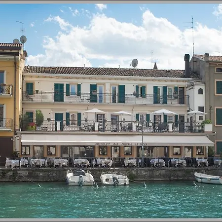 Fiori Sull'acqua Apartment *