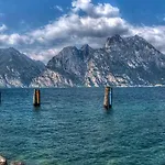 Fiori Sull'acqua * Peschiera del Garda