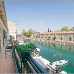 Fiori Sull'acqua Lejlighed